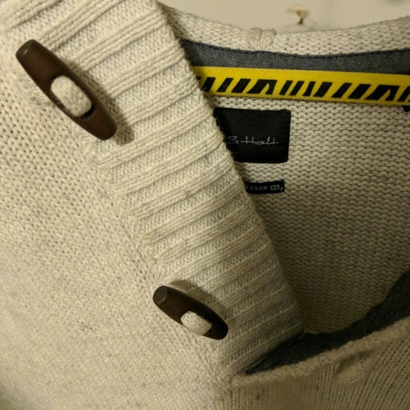 Sweater - Picture 3 of 6